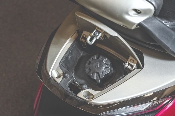 Hero Destini 125 fuel filler cap Hero Destini 125 fuel filler cap